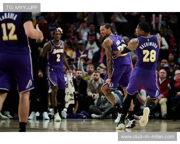 湖人攻防脱节：一场迷失的篮球战术